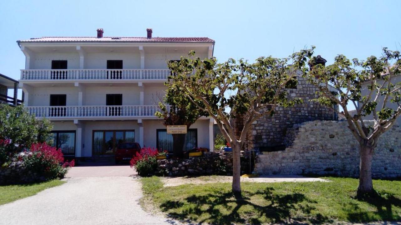 Apartments Branko Nin Exterior foto